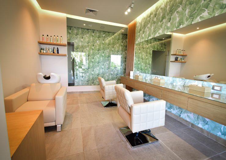 Corte de cabelo feminino NYX Cancún Hotel Cancun Corte de cabelo feminino NYX Cancún Hotel Cancun